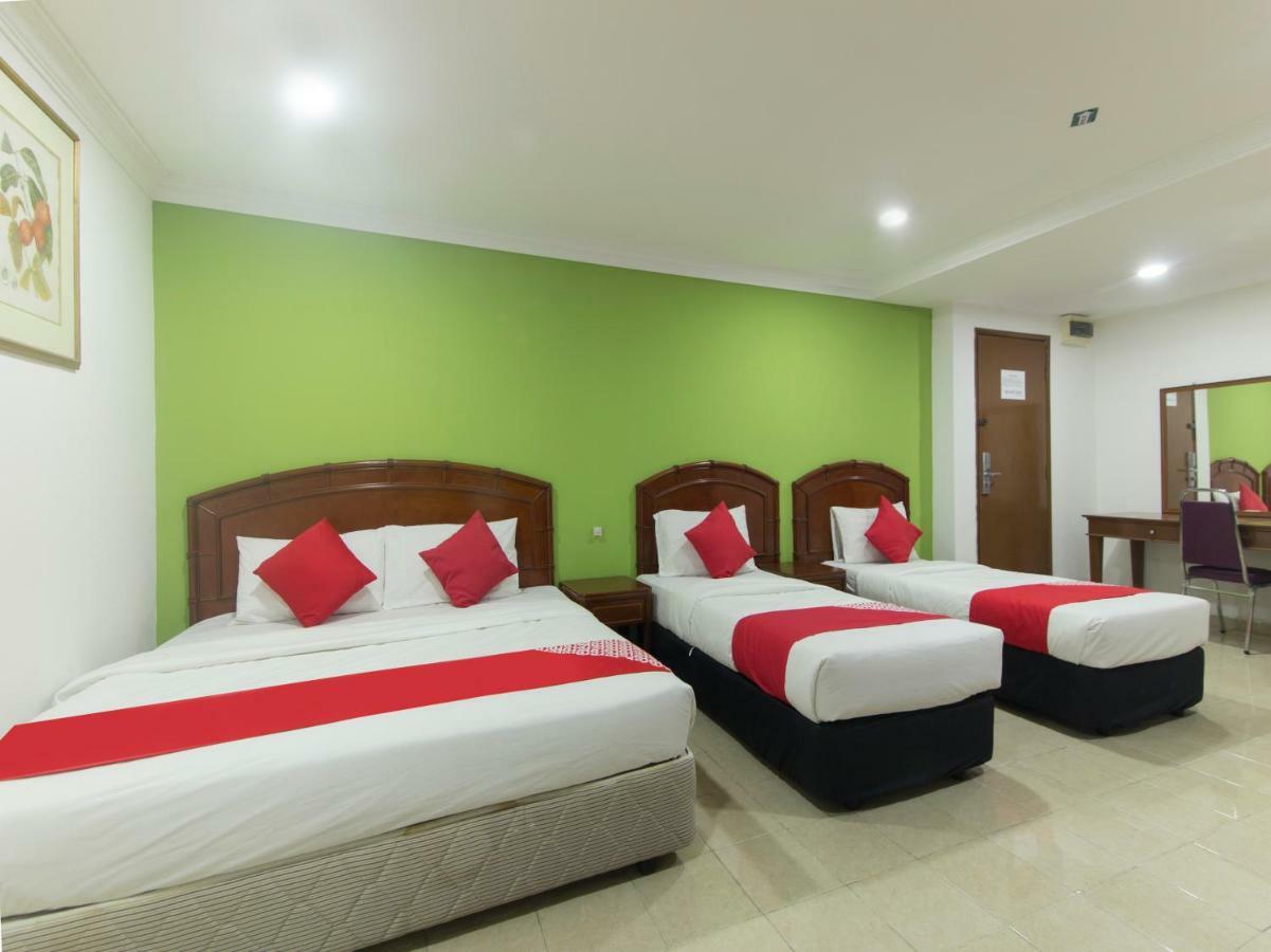 Oyo 805 Hotel Run Star Куала-Лумпур Екстер'єр фото